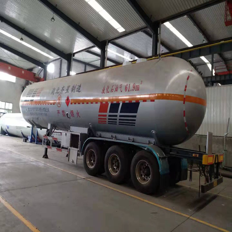 61.9立方液化氣槽車(chē) LPG運(yùn)輸車(chē)湖北齊星壓力容器進(jìn)出口供應(yīng)圖片