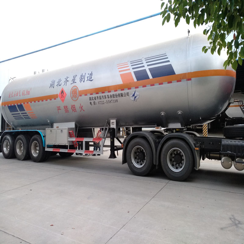 61.9立方液化氣槽車(chē) LPG運(yùn)輸車(chē)湖北齊星壓力容器進(jìn)出口供應(yīng)圖片