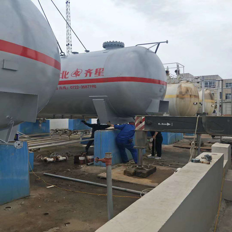 齊星牌100立方DN3100液化氣儲(chǔ)罐圖片