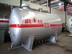 4臺液氨儲罐下生產(chǎn)線 廠家發(fā)貨