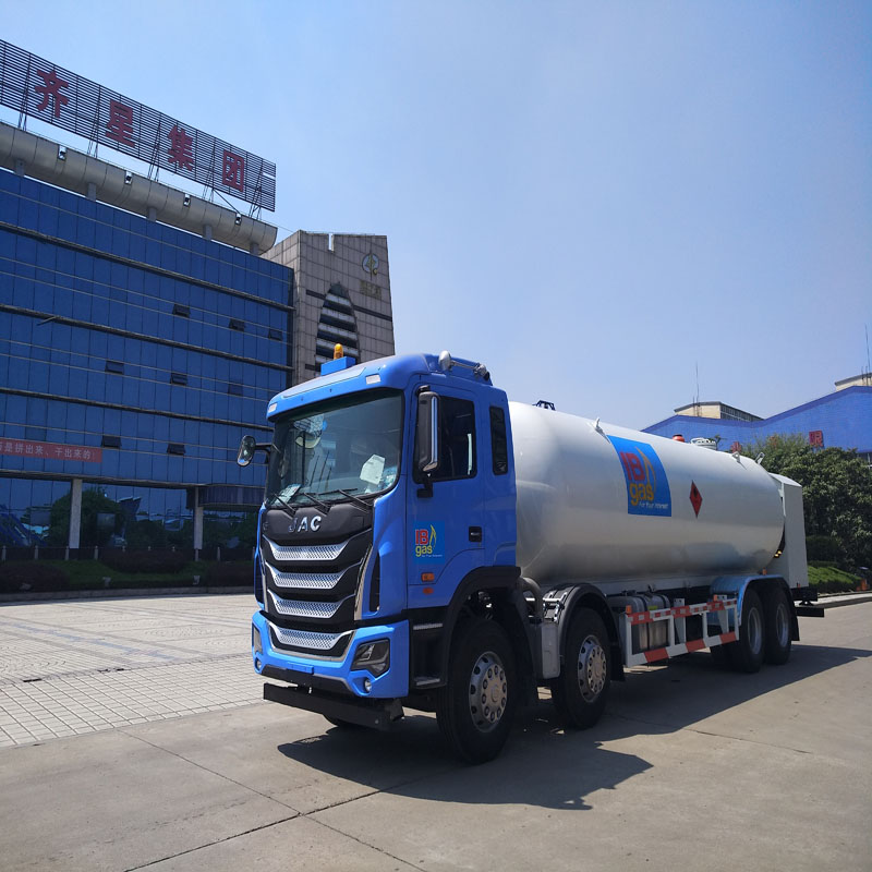 5m3液化氣加氣車圖片