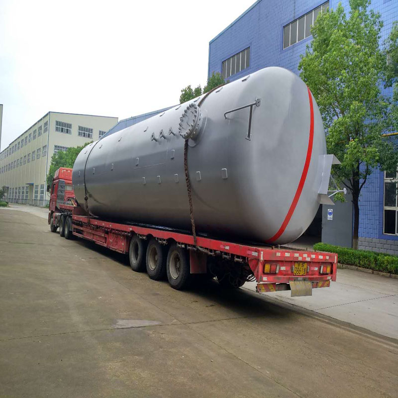 齊星牌100立方DN3200液化氣儲(chǔ)罐圖片