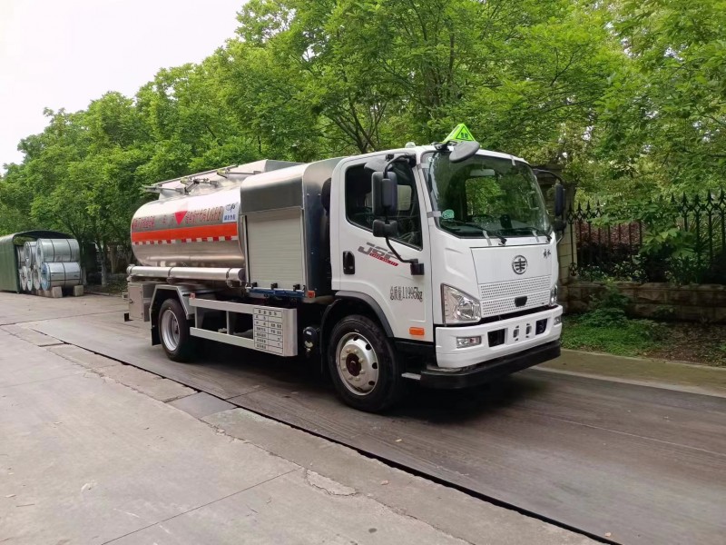 QXC5120GJYC6A飛機(jī)加油車圖片