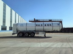 齊星牌蒸汽運(yùn)輸半掛車