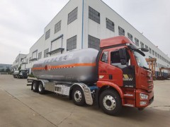 齊星牌液化氣體運(yùn)輸車